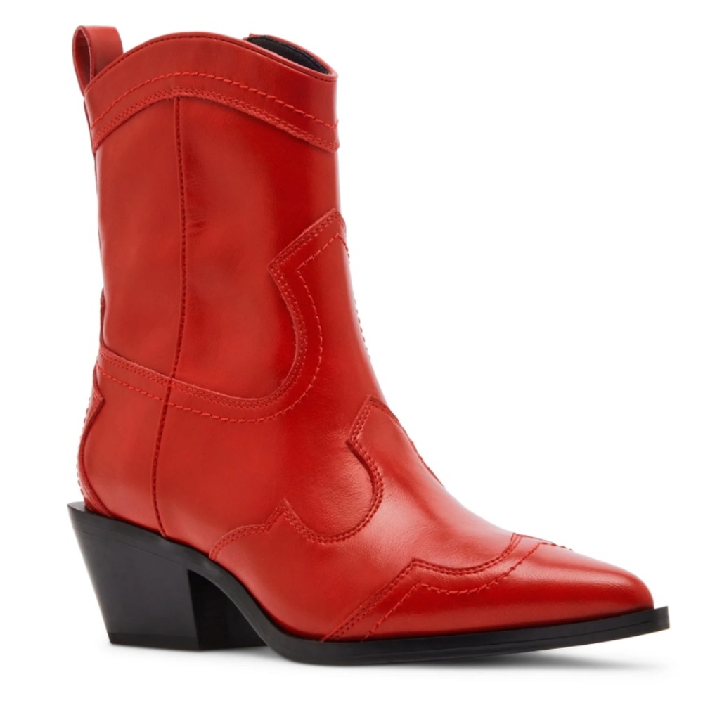 RED Madden Girl - Women's Swifty Western Ankle Boots **New/Unused**